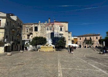 Edificio all\'aperto - Trilocale Via Nazario Sauro
 
28, Ischitella - foto 31