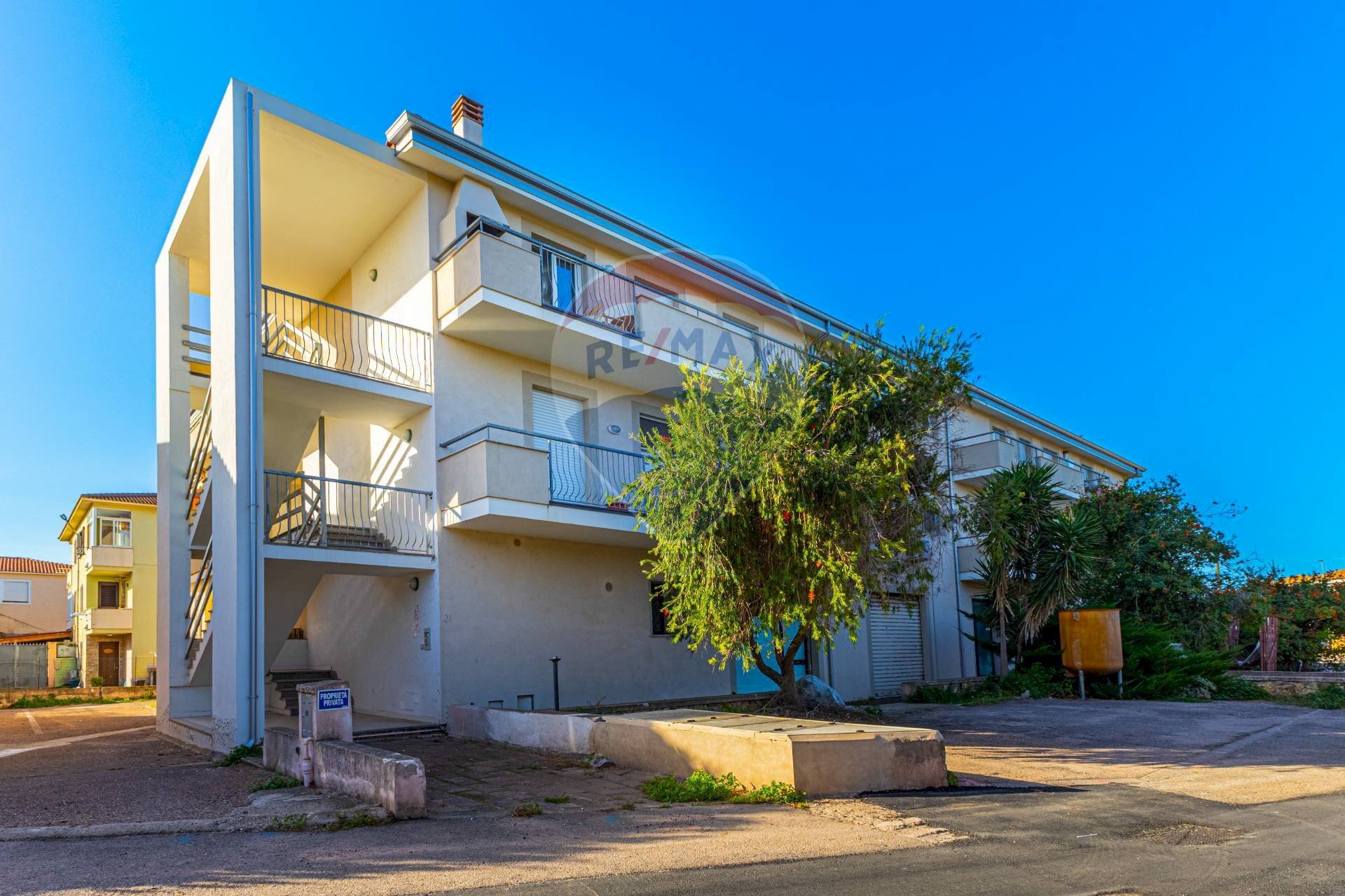 Edificio all\'aperto - Trilocale Via Giuseppe Parini
21, Valledoria - foto 2