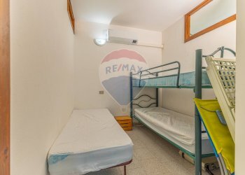 Camera / camera da letto - Trilocale Via Giuseppe Parini
 
21, Valledoria - foto 13
