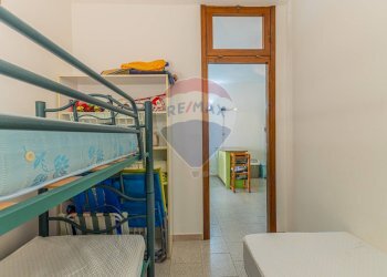 Camera / camera da letto - Trilocale Via Giuseppe Parini
 
21, Valledoria - foto 14