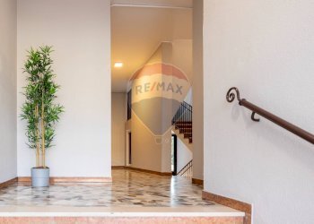 Ricezione / Lobby - Trilocale Via dante
 
6, Carnate - foto 3