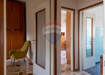 Hall / corridoio - Trilocale Via dante
 
6, Carnate - foto 13