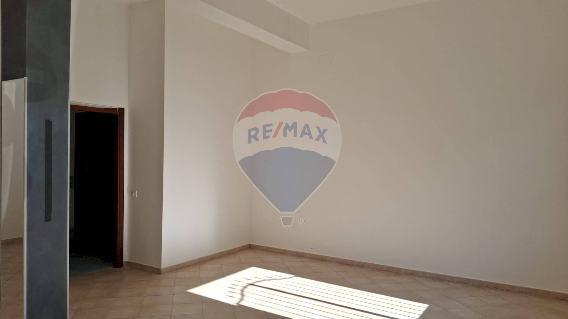 Stanza vuota - Commercial Premises via angio'
 
118, Bagheria - photo 3