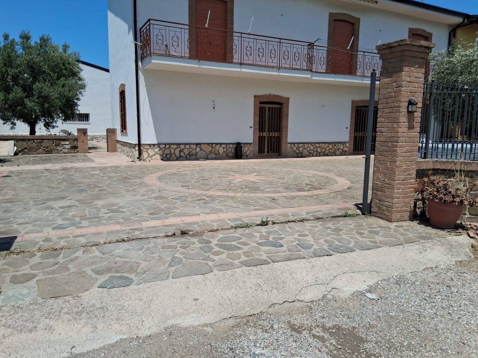 Foto 1 - Semi-detached house via pietrale
 
1, Capaccio Paestum - photo 1