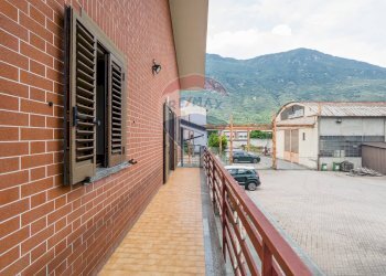 Balcone - Casa semi indipendente via gravè
 
4, Borgone Susa - foto 78