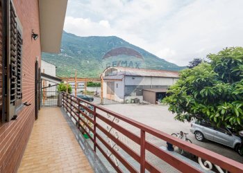 Balcone - Casa semi indipendente via gravè
 
4, Borgone Susa - foto 79