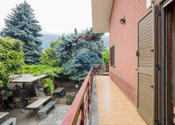 Balcone - Casa semi indipendente via gravè
 
4, Borgone Susa - foto 87