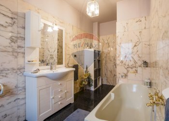 Bagno - Casa semi indipendente via gravè
 
4, Borgone Susa - foto 88