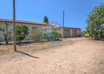 Casa all\'aperto - Casa indipendente Contrada Pellegrino
 
70, Santa Croce Camerina - foto 3