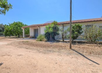 Casa all\'aperto - Casa indipendente Contrada Pellegrino
 
70, Santa Croce Camerina - foto 4