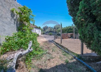 Giardino - Casa indipendente Contrada Pellegrino
 
70, Santa Croce Camerina - foto 30