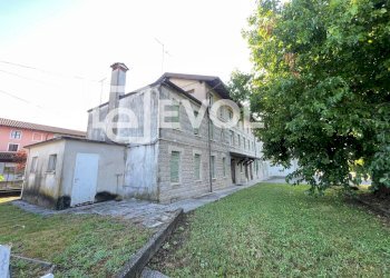 Foto 5 - Casa indipendente Via Garibaldi
 
25, Flaibano - foto 5