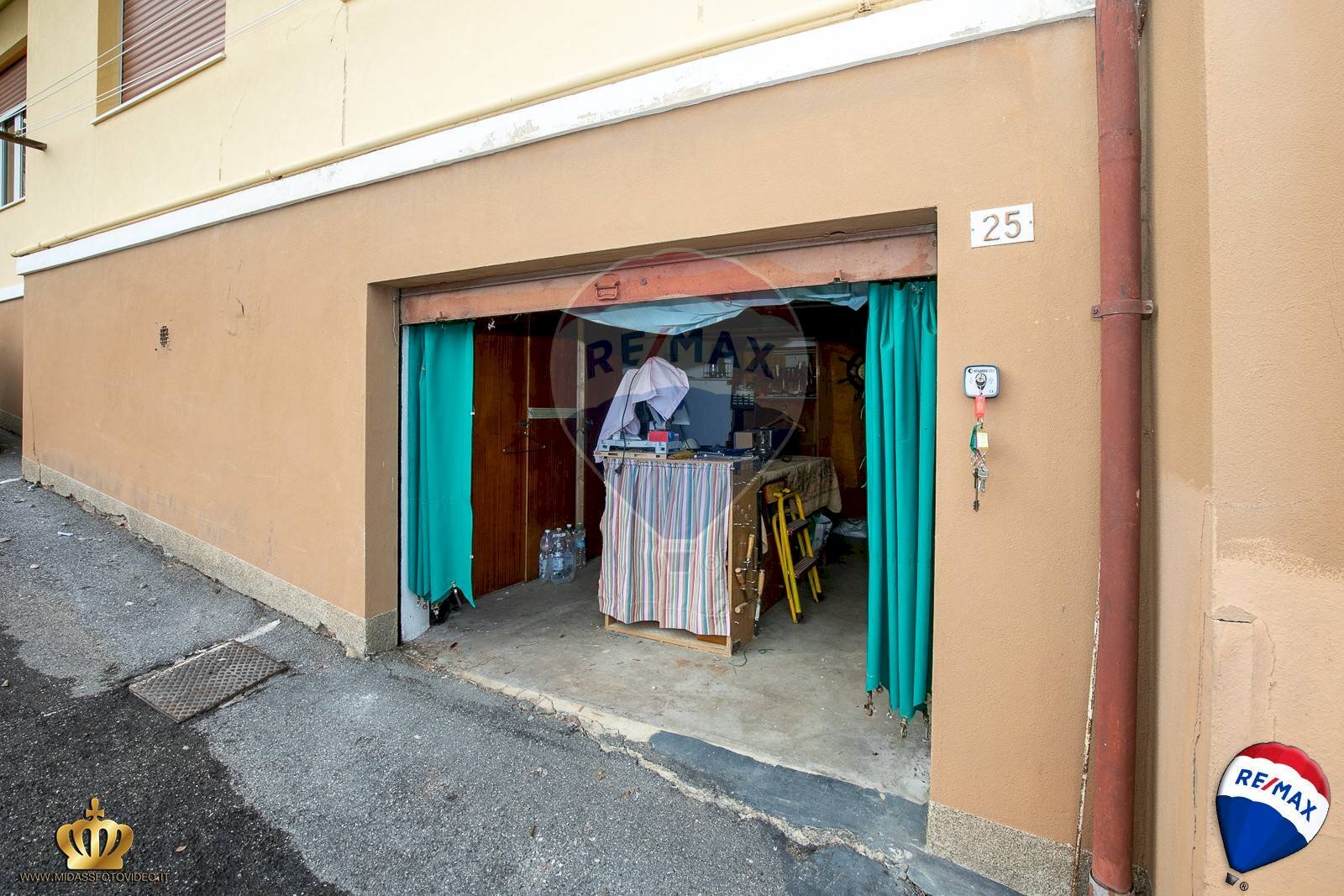 Foto 1 - Box VIA BELSITO
 
21, Genova - foto 1