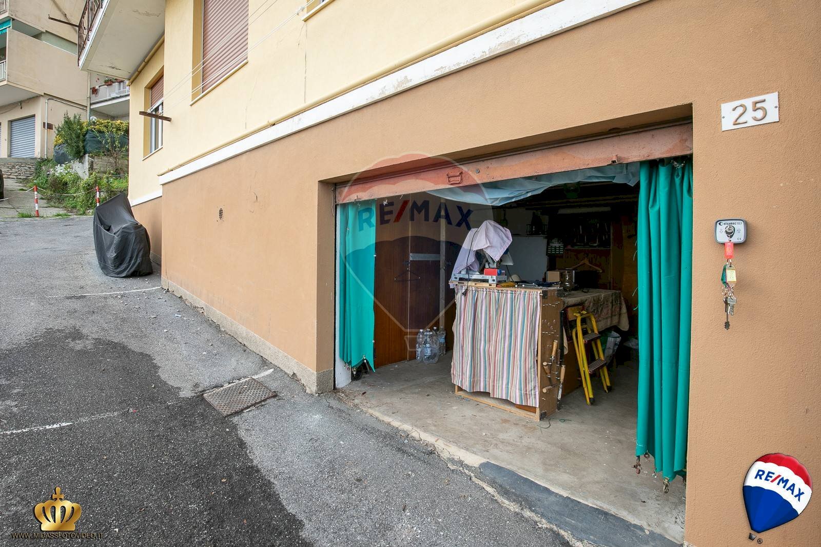 Foto 2 - Box VIA BELSITO
 
21, Genova - foto 2