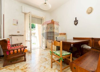 Sala da pranzo - Appartamento Via Santissimo Nome di Gesù
 
11, Ceranesi - foto 19