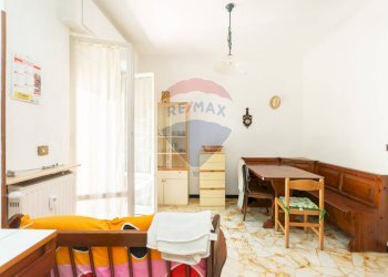 Sala da pranzo - Appartamento Via Santissimo Nome di Gesù
 
11, Ceranesi - foto 23