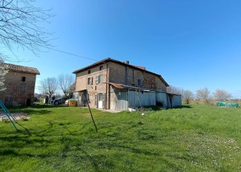 Foto 1 - Rustico Via Rosario
 
1, Castelfranco Emilia - foto 1