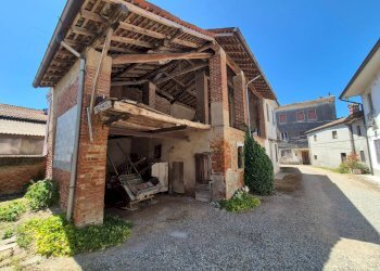 Foto 20 - Casa indipendente Via IV Novembre
 
4, Corteolona e Genzone - foto 20