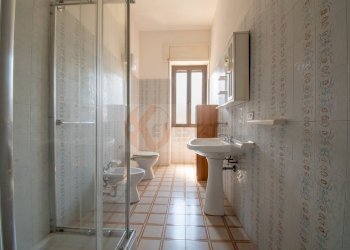 Foto 4 - Trilocale Via Napoli
 
5, Bosa - foto 4