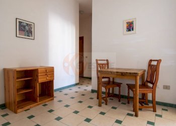 Foto 2 - Quadrilocale Via Napoli
 
5, Bosa - foto 2