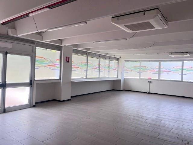 Interno non residenziale - Office viale della Mercanzia, Argelato - photo 2