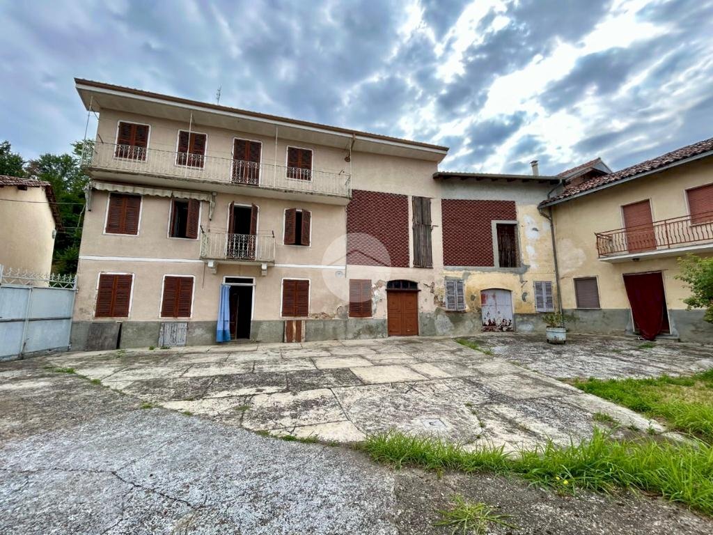 Semi-detached house Via Santa Maria, Tonco - photo 1