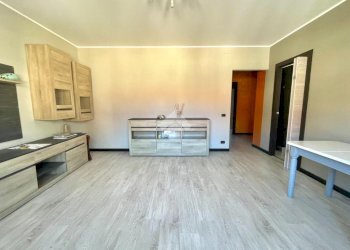 Four-room apartment Via Roma, Grignasco - photo 12