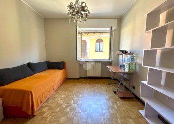 Four-room apartment Via Roma, Grignasco - photo 4