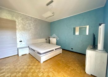 Four-room apartment Via Roma, Grignasco - photo 20