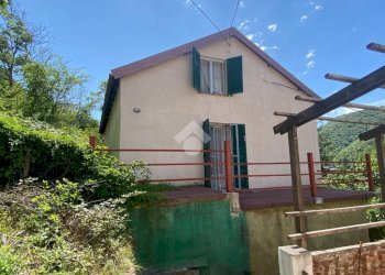 Casa indipendente Localita Rive, Montoggio - foto 1