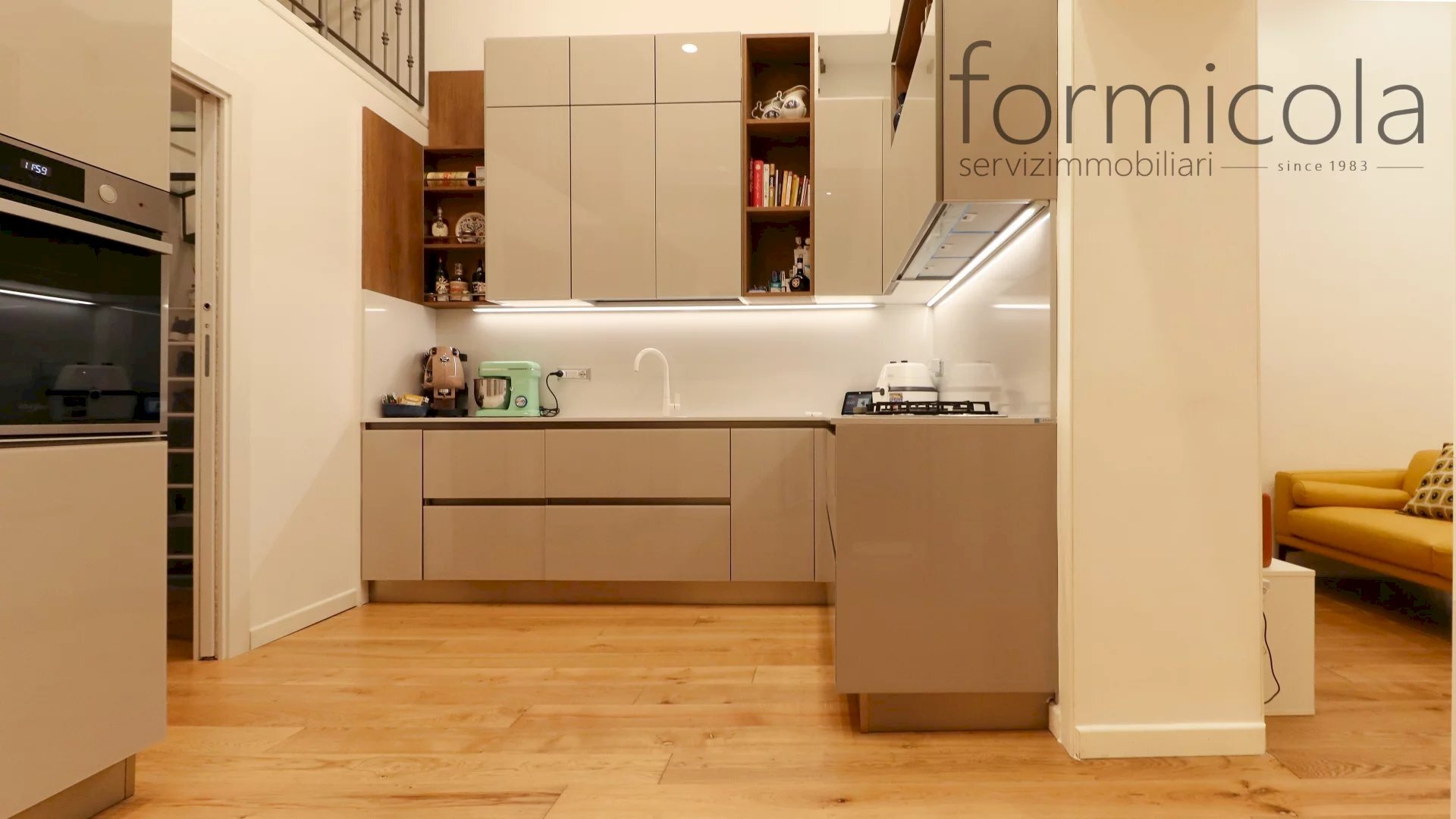 Trilocale Napoli - foto 2