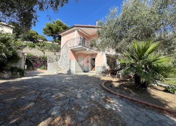 Villa Strada della Pineta, Andora - foto 1