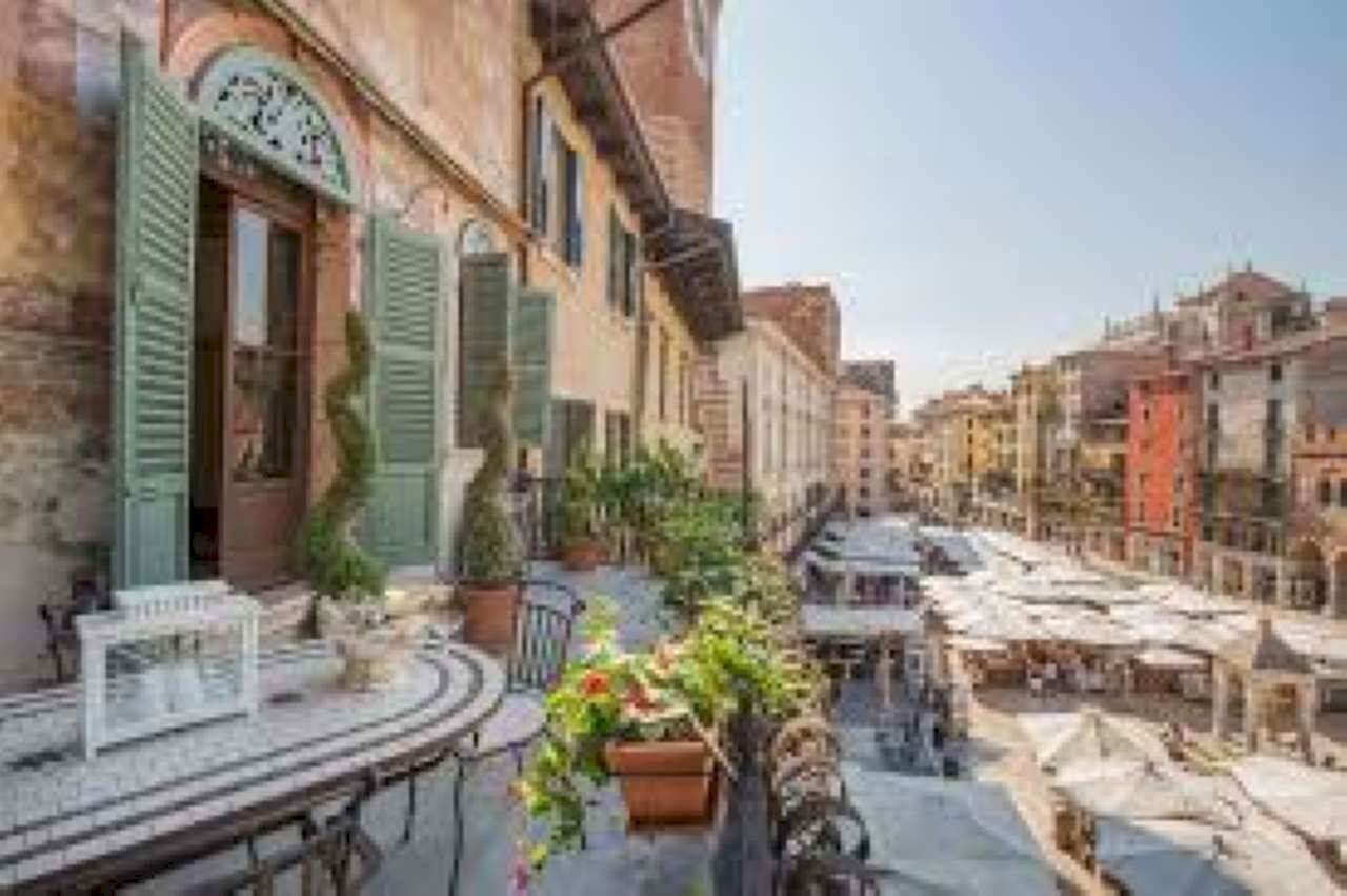 Apartment Verona (neighborhood Centro Storico) - photo 2