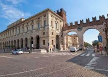 Appartamento Verona (zona Centro Storico) - foto 10