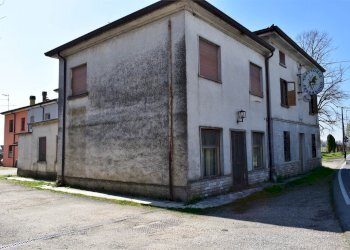 Stabile - Palazzo - Strada Pellalocco, 22, Roverbella - foto 7