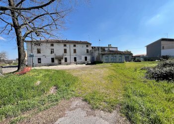 Stabile - Palazzo - Strada Pellalocco, 22, Roverbella - foto 14