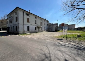 Stabile - Palazzo - Strada Pellalocco, 22, Roverbella - foto 16