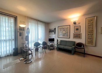 Office Verona (neighborhood Porta Nuova) - photo 3