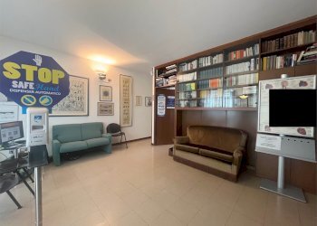 Office Verona (neighborhood Porta Nuova) - photo 8