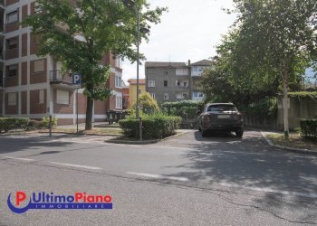 Box Via Monte Grivola 18, 18, Aosta - foto 8