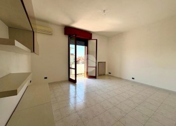 Three-room apartment Via Bruno Buozzi, Rimini - photo 1