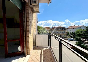 Three-room apartment Via Bruno Buozzi, Rimini - photo 3