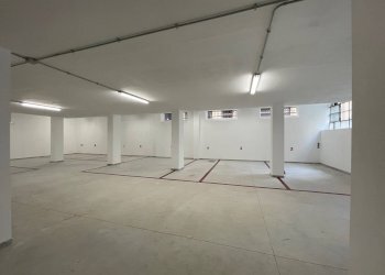 Foto 3 - Box Via Macedonia
 
71, Roma - foto 3