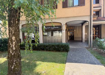 Foto 1 - Locale Commerciale piazza albini
 
7, Robbiate - foto 1