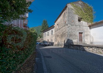 Foto 4 - Stabile - Palazzo Via San Nicola
 
32, Atina - foto 4