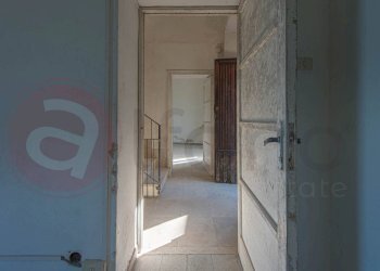 Foto 12 - Stabile - Palazzo Via San Nicola
 
32, Atina - foto 12