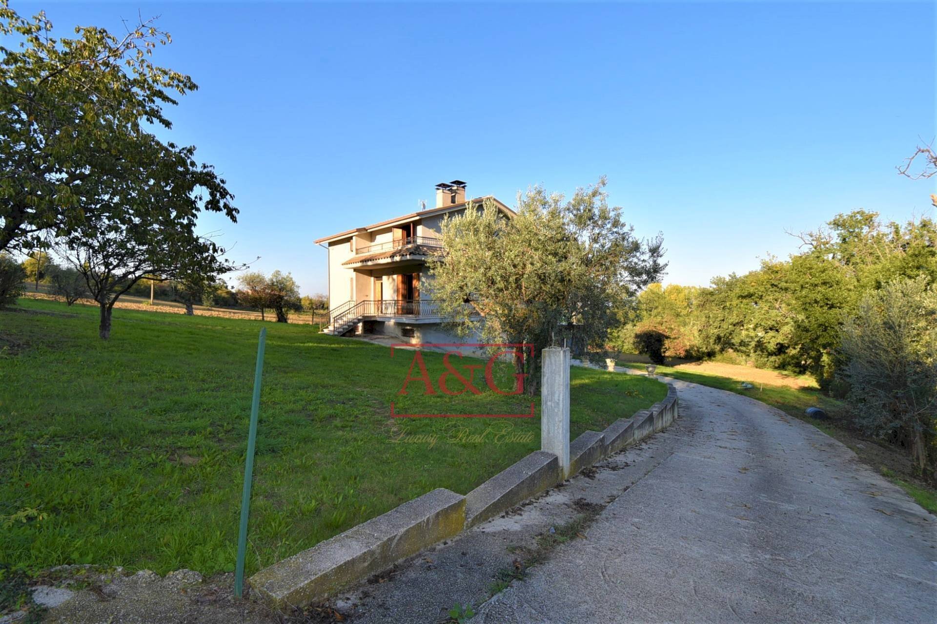 Foto 3 - Independent house Via Chiavanella
 
22, Monteleone di Fermo - photo 3