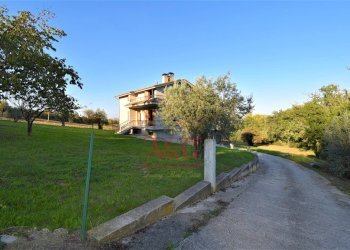 Foto 3 - Casa indipendente Via Chiavanella
 
22, Monteleone di Fermo - foto 3