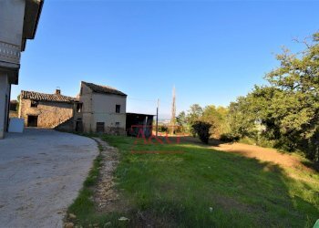Foto 5 - Casa indipendente Via Chiavanella
 
22, Monteleone di Fermo - foto 5