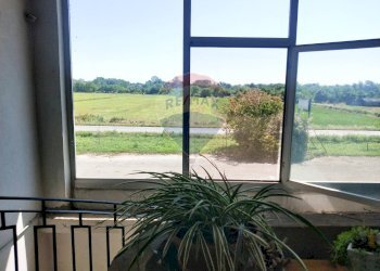 Balcone - Locale Commerciale SP594
 
82, Ghislarengo - foto 16